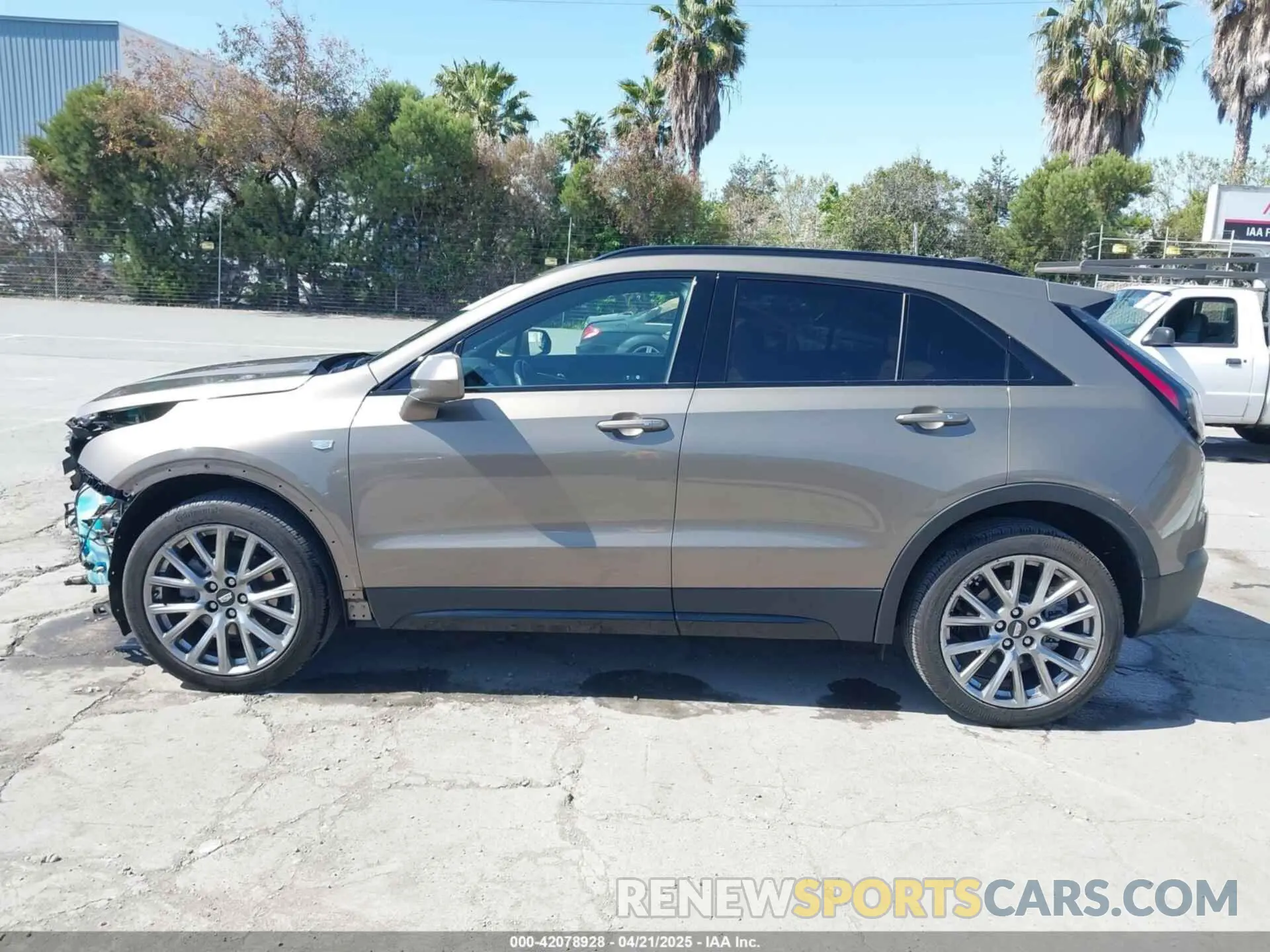 15 Photograph of a damaged car 1GYFZER4XLF032646 CADILLAC XT4 2020