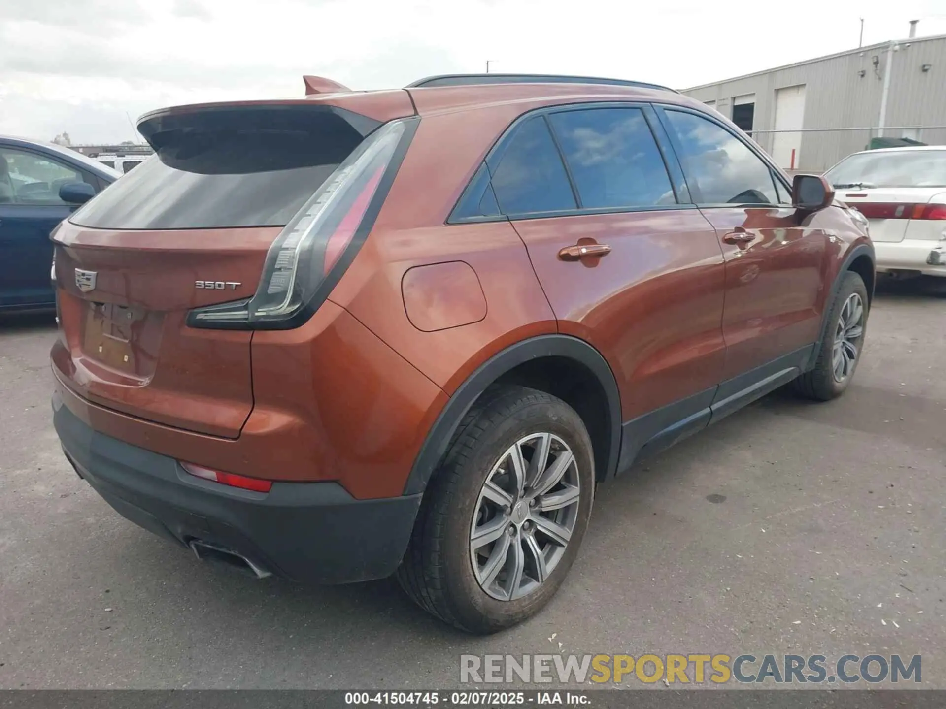 4 Photograph of a damaged car 1GYFZFR41LF132575 CADILLAC XT4 2020