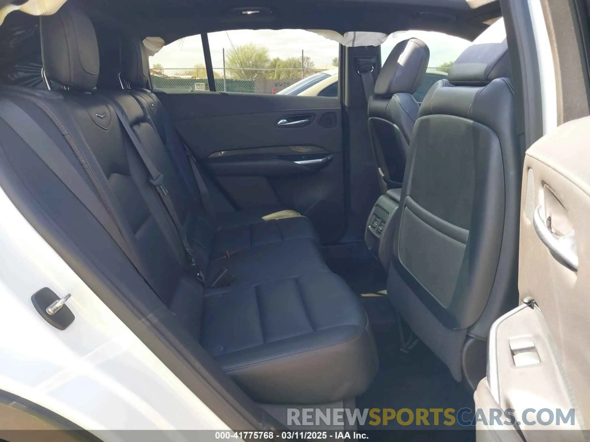 8 Photograph of a damaged car 1GYFZFR48LF122917 CADILLAC XT4 2020