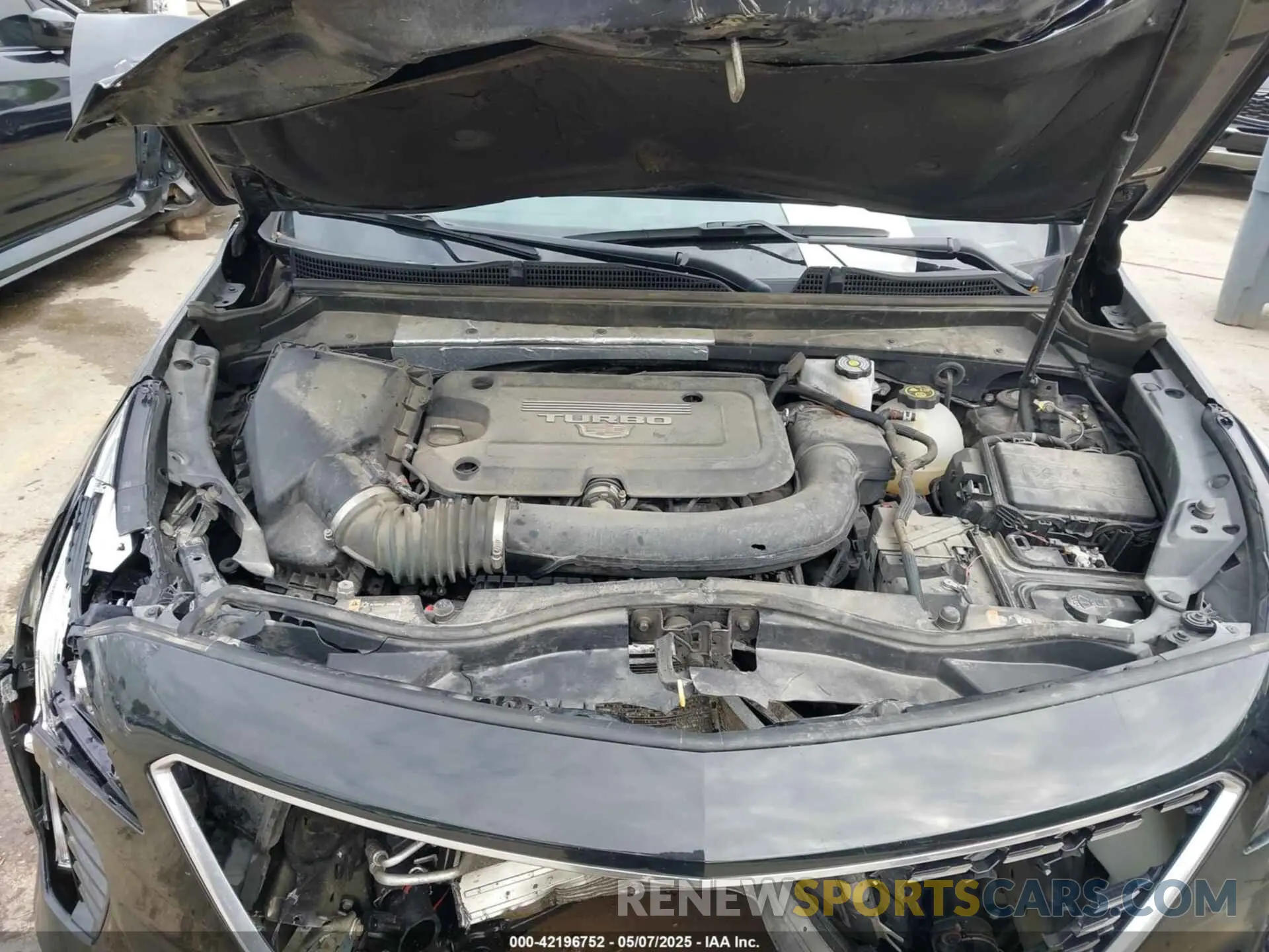 10 Photograph of a damaged car 1GYAZAR44MF004295 CADILLAC XT4 2021