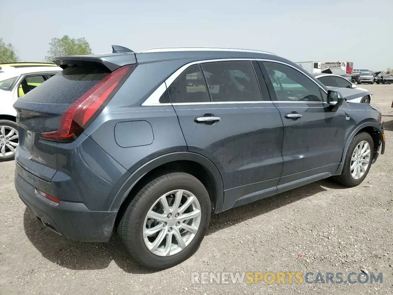 3 Photograph of a damaged car 1GYAZAR45MF000983 CADILLAC XT4 2021