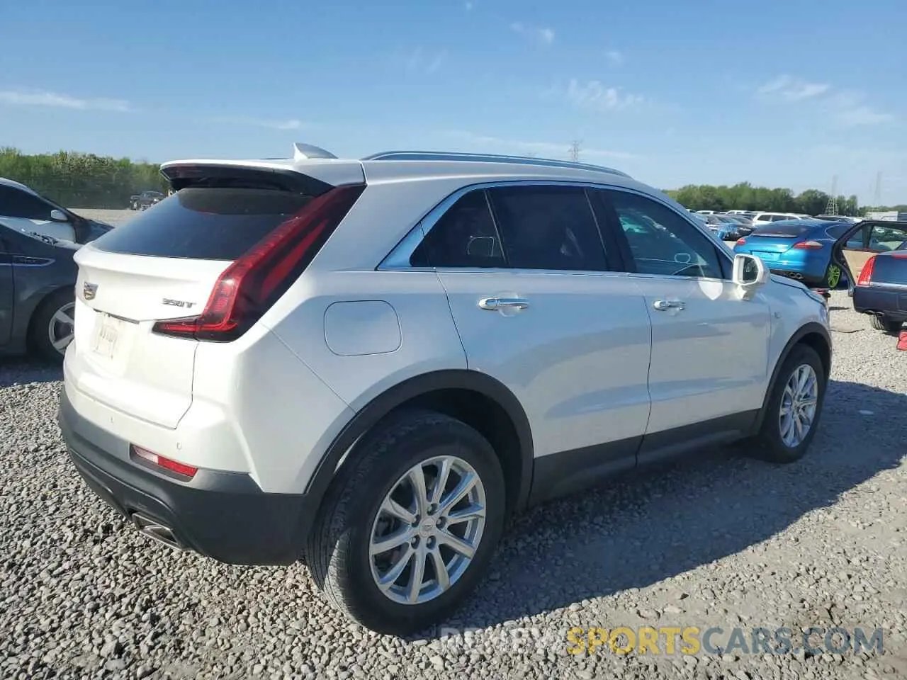 3 Photograph of a damaged car 1GYAZAR46MF000278 CADILLAC XT4 2021