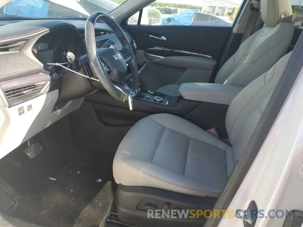 7 Photograph of a damaged car 1GYAZAR46MF000278 CADILLAC XT4 2021