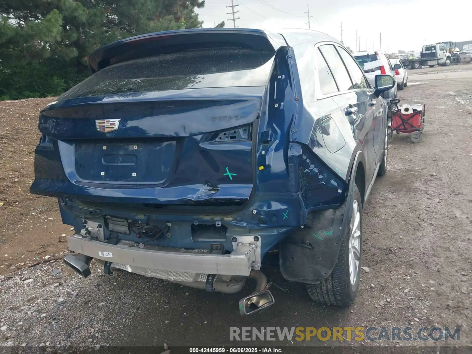 17 Photograph of a damaged car 1GYAZAR49MF022498 CADILLAC XT4 2021