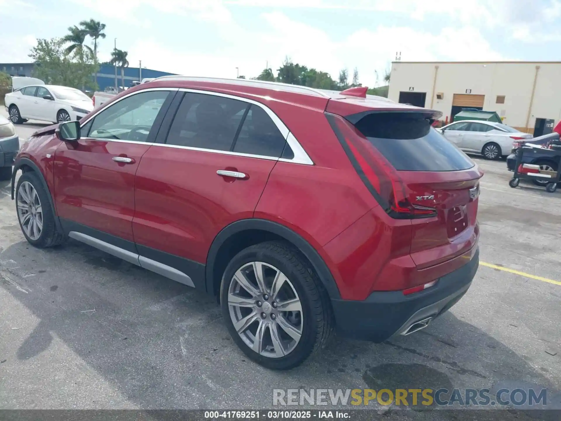 3 Photograph of a damaged car 1GYFZCR41MF043072 CADILLAC XT4 2021