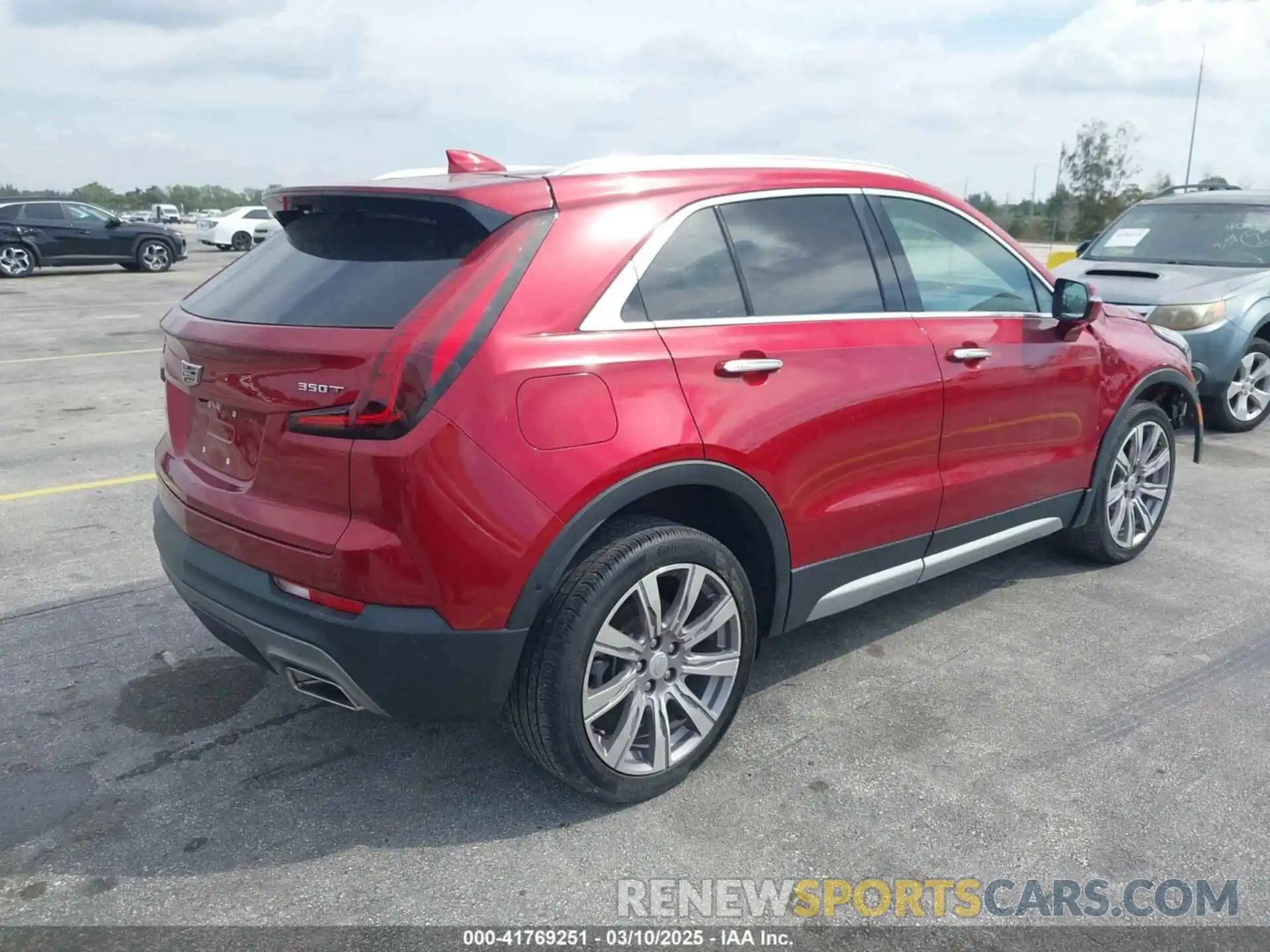 4 Photograph of a damaged car 1GYFZCR41MF043072 CADILLAC XT4 2021