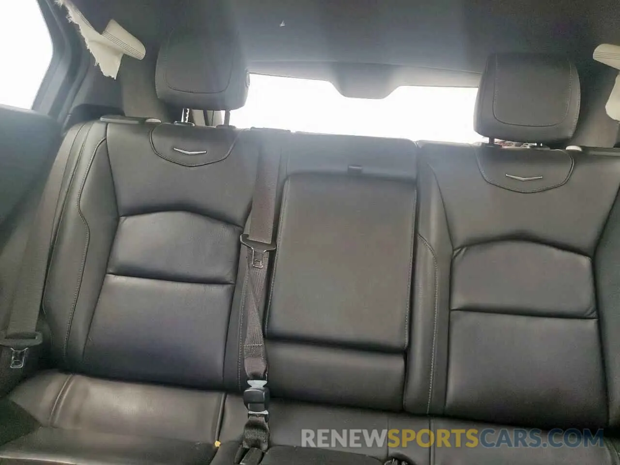 10 Photograph of a damaged car 1GYFZCR42MF004233 CADILLAC XT4 2021