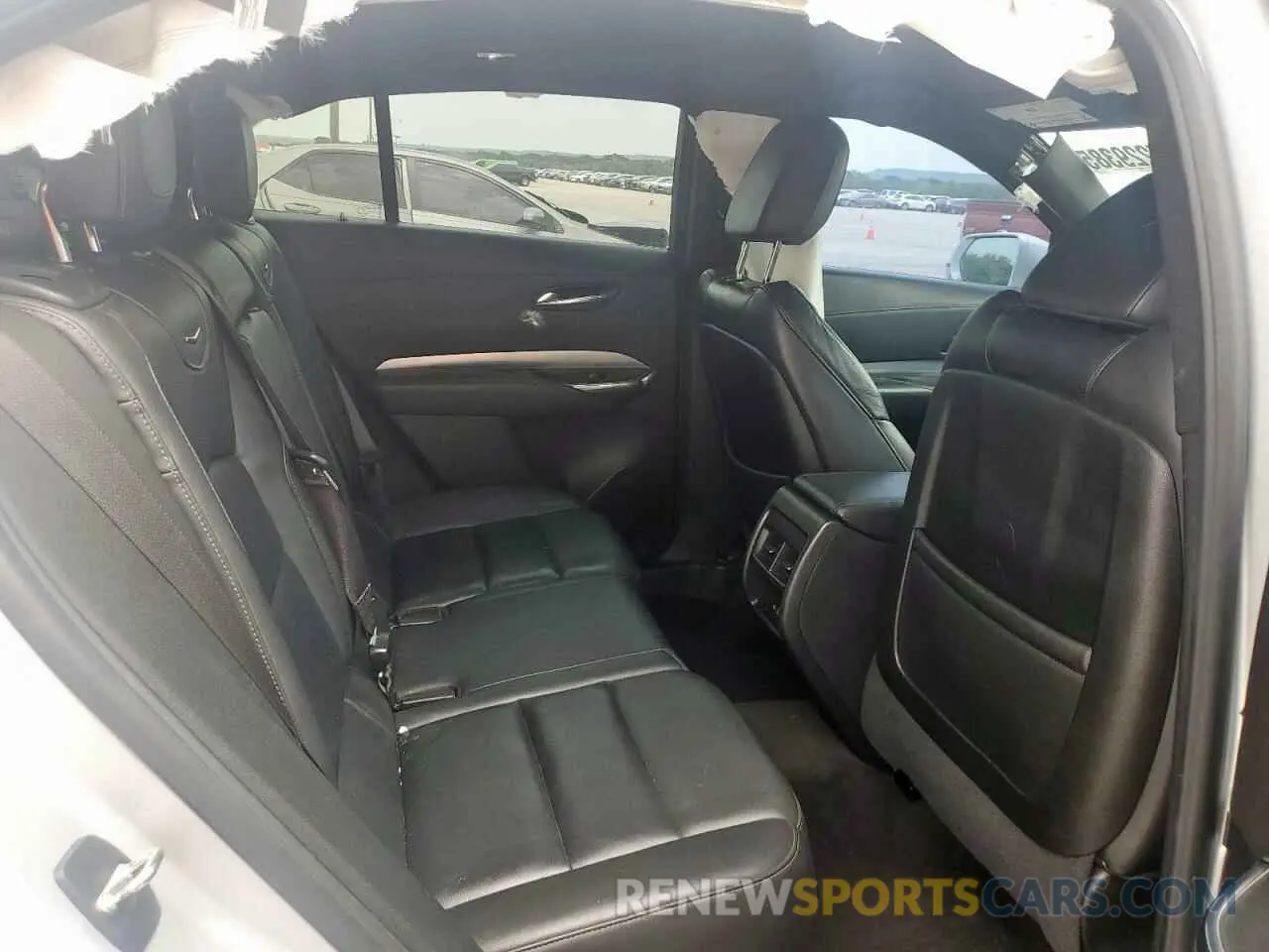 11 Photograph of a damaged car 1GYFZCR42MF004233 CADILLAC XT4 2021