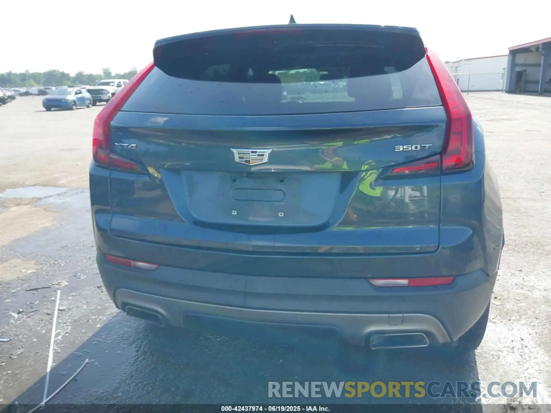 16 Photograph of a damaged car 1GYFZCR42MF007617 CADILLAC XT4 2021