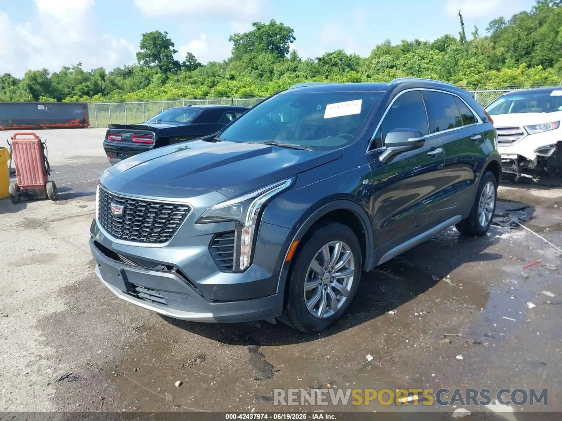 2 Photograph of a damaged car 1GYFZCR42MF007617 CADILLAC XT4 2021