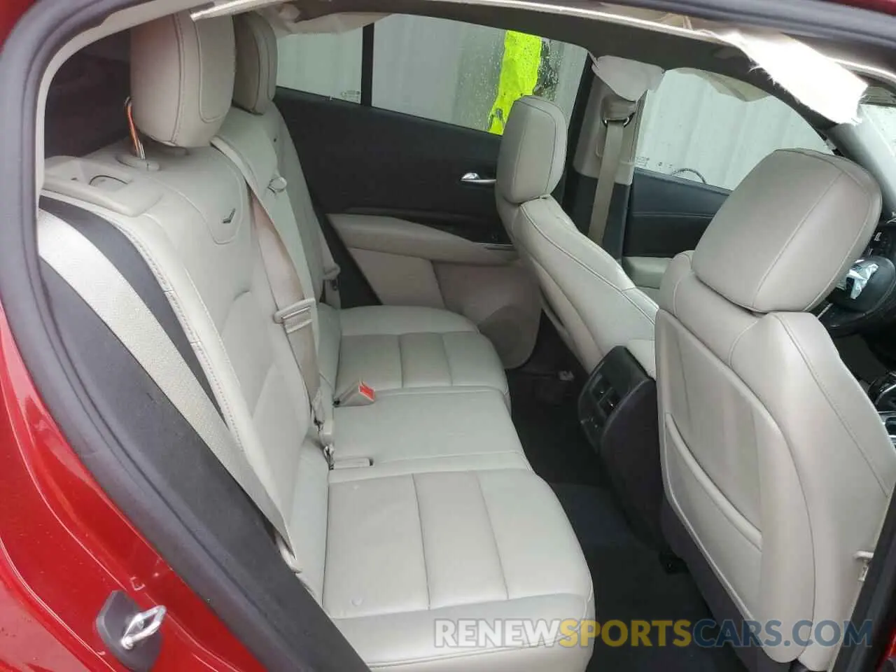 11 Photograph of a damaged car 1GYFZCR45MF040921 CADILLAC XT4 2021