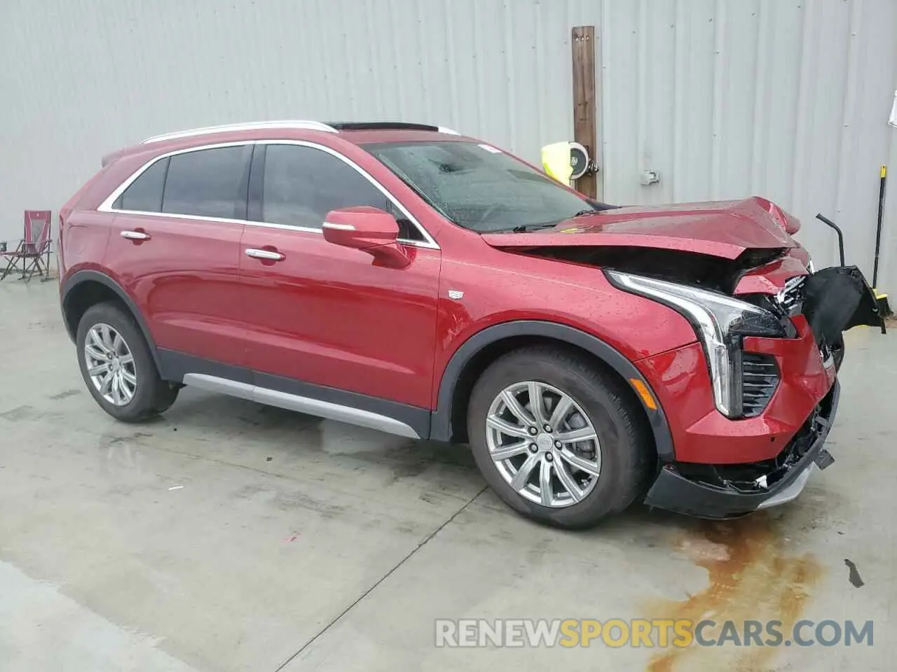 4 Photograph of a damaged car 1GYFZCR45MF040921 CADILLAC XT4 2021