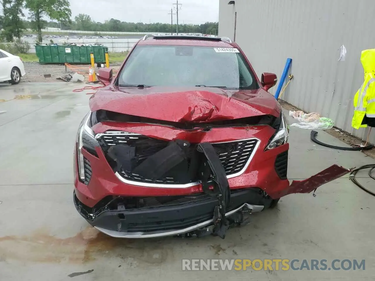 5 Photograph of a damaged car 1GYFZCR45MF040921 CADILLAC XT4 2021