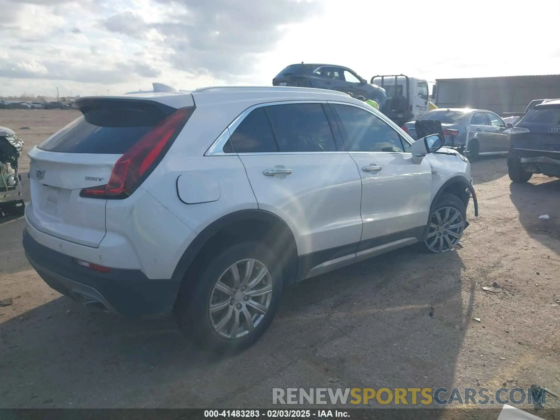 4 Photograph of a damaged car 1GYFZCR47MF084998 CADILLAC XT4 2021