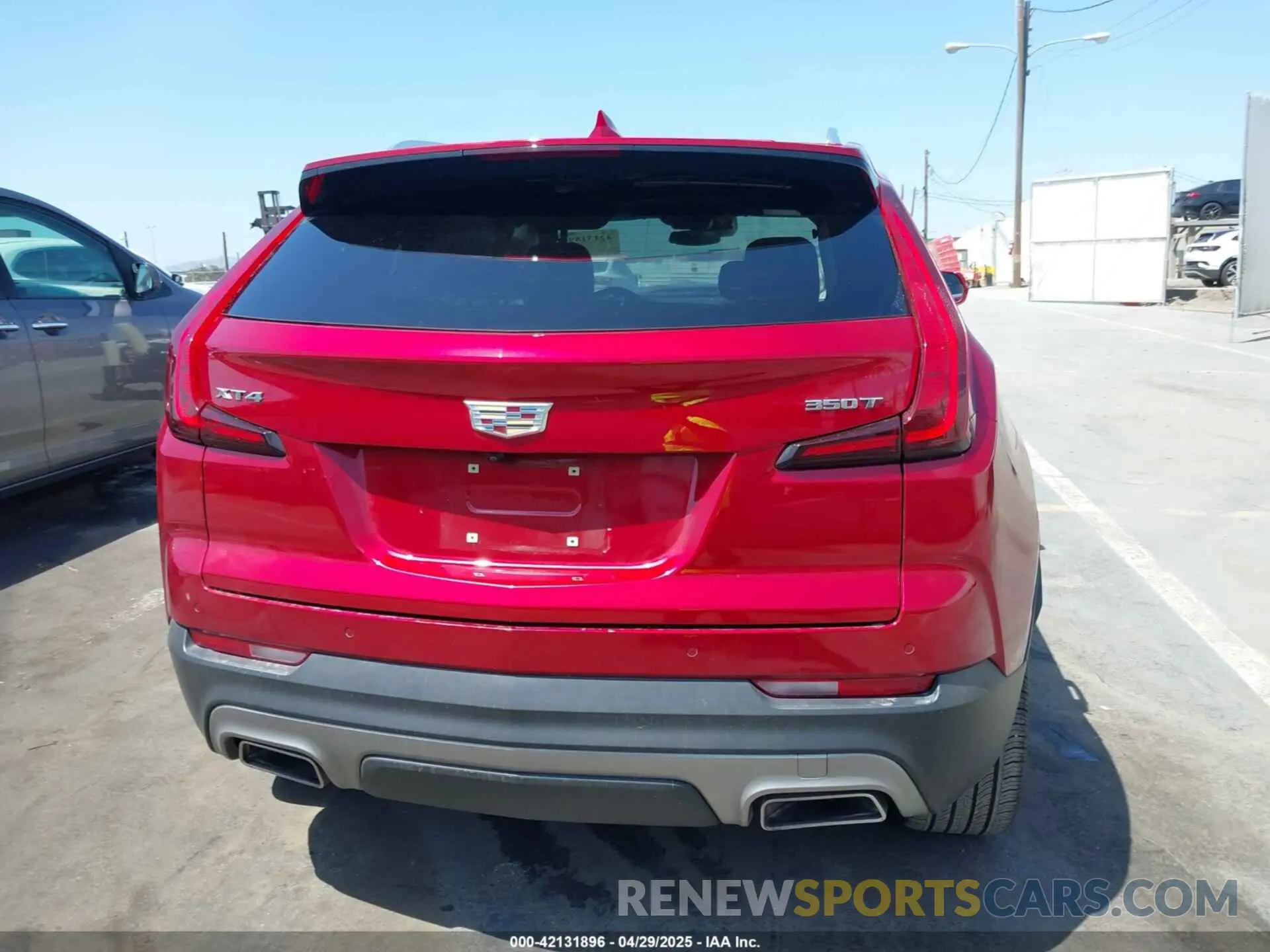 16 Photograph of a damaged car 1GYFZCR48MF004849 CADILLAC XT4 2021