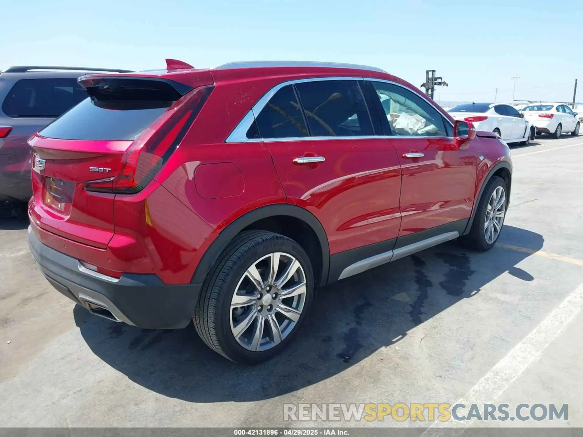 4 Photograph of a damaged car 1GYFZCR48MF004849 CADILLAC XT4 2021
