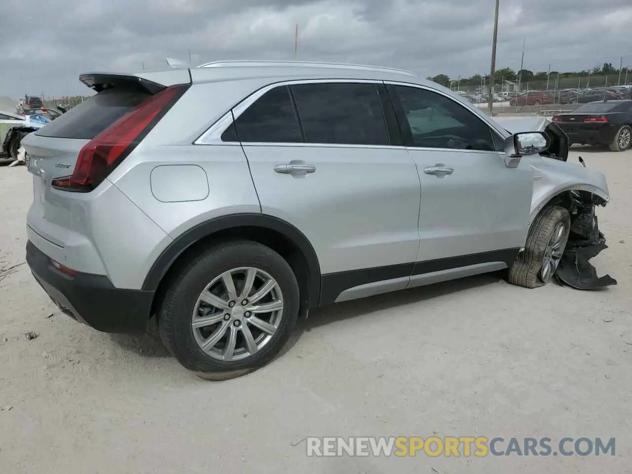 3 Photograph of a damaged car 1GYFZCR48MF071547 CADILLAC XT4 2021