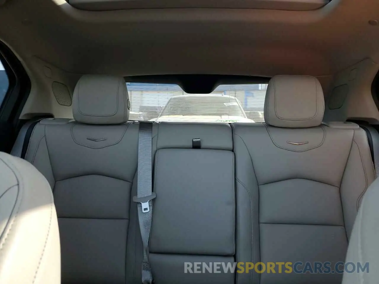 10 Photograph of a damaged car 1GYFZDR43MF016770 CADILLAC XT4 2021