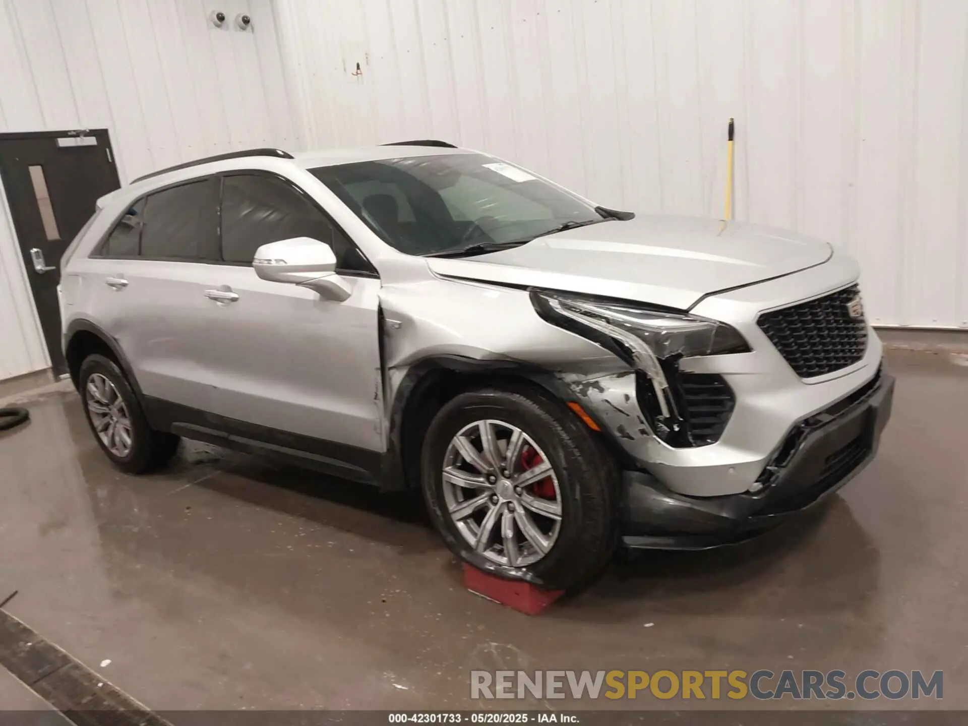 1 Photograph of a damaged car 1GYFZFR49MF013321 CADILLAC XT4 2021