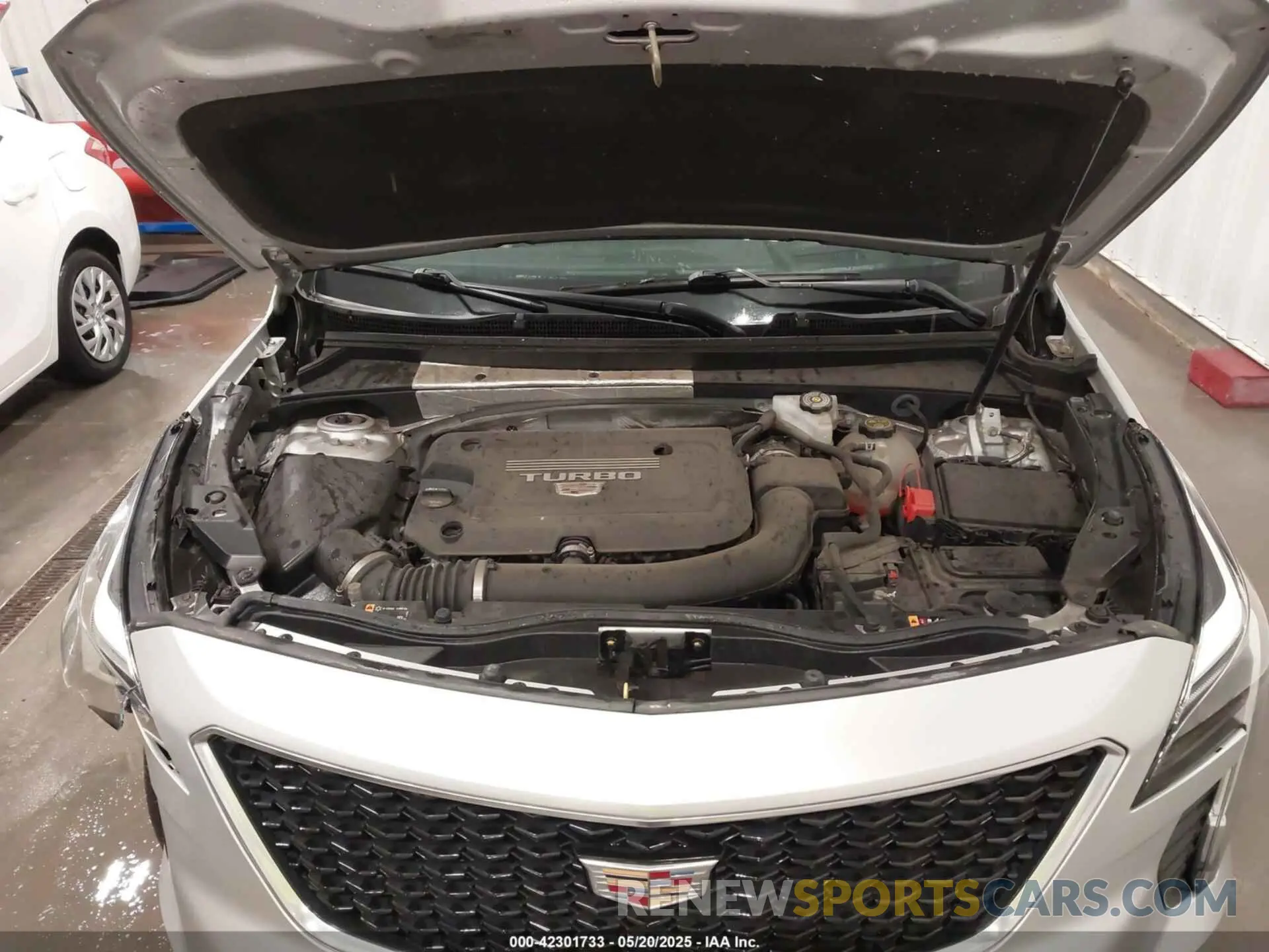 10 Photograph of a damaged car 1GYFZFR49MF013321 CADILLAC XT4 2021