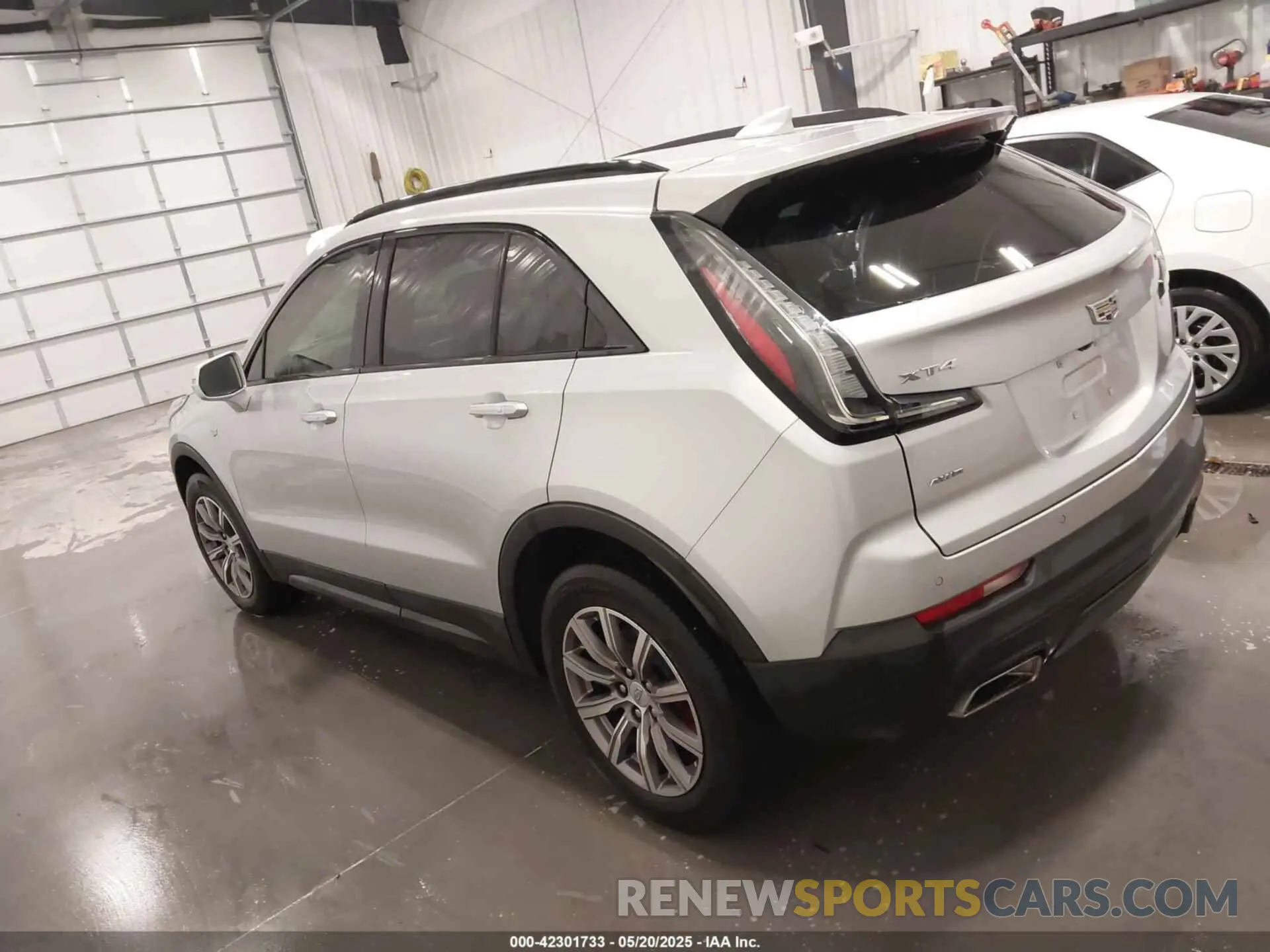 3 Photograph of a damaged car 1GYFZFR49MF013321 CADILLAC XT4 2021