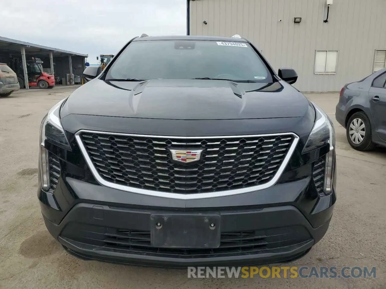 5 Photograph of a damaged car 1GYAZAR42NF120533 CADILLAC XT4 2022