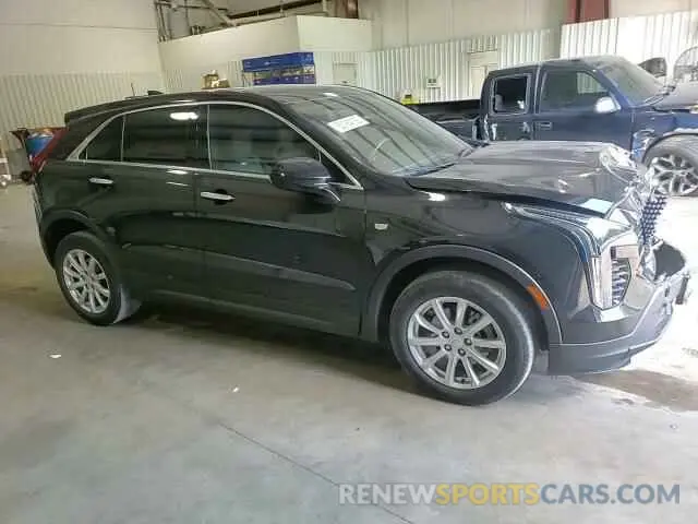 11 Photograph of a damaged car 1GYAZAR45NF124737 CADILLAC XT4 2022