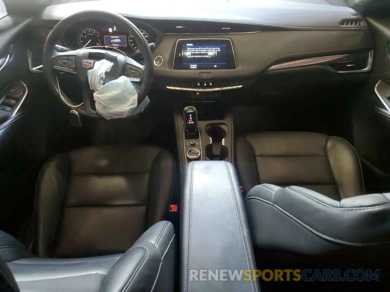 8 Photograph of a damaged car 1GYAZAR45NF124737 CADILLAC XT4 2022