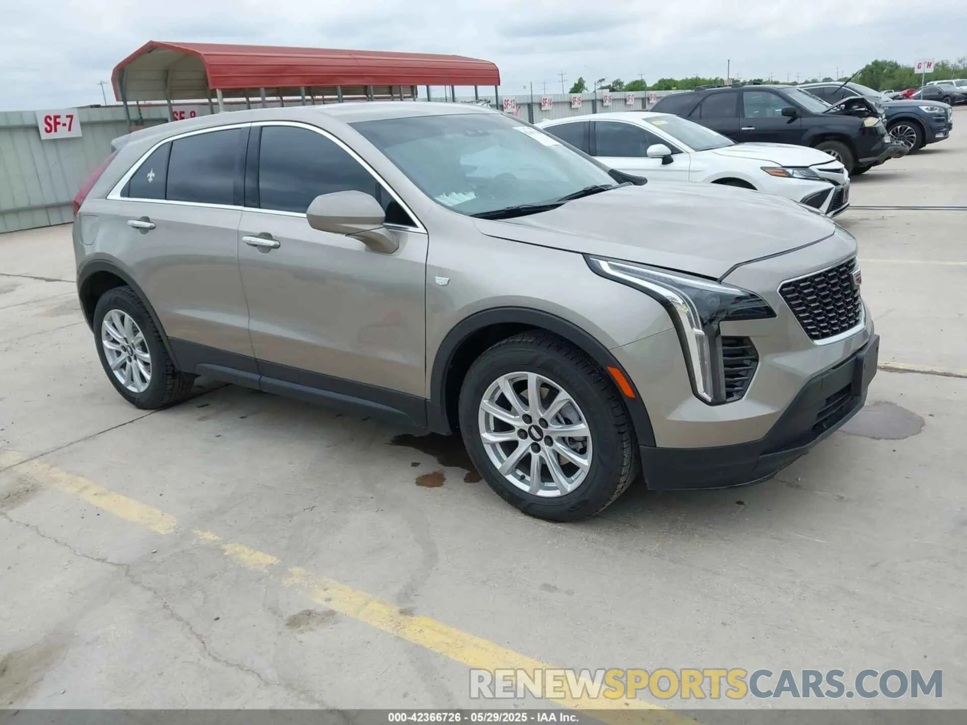 1 Photograph of a damaged car 1GYAZAR46NF169895 CADILLAC XT4 2022
