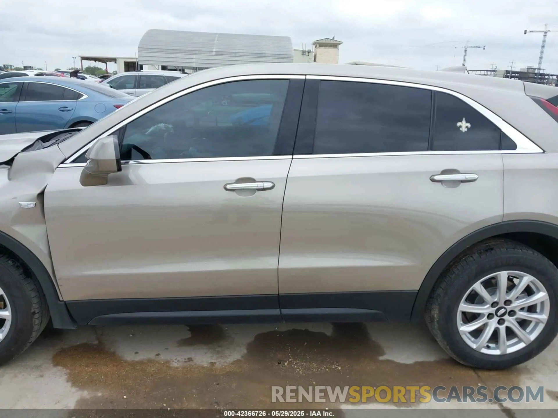 14 Photograph of a damaged car 1GYAZAR46NF169895 CADILLAC XT4 2022