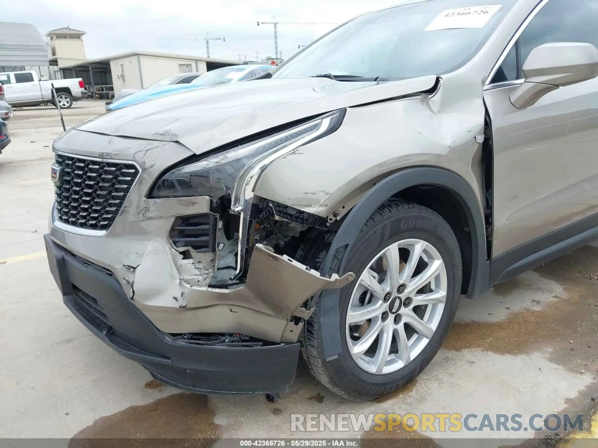 6 Photograph of a damaged car 1GYAZAR46NF169895 CADILLAC XT4 2022