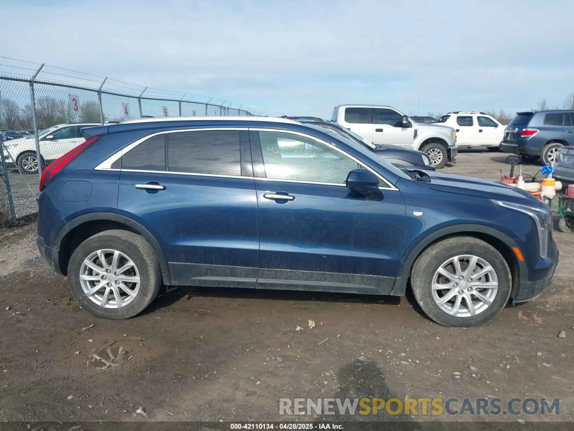 13 Photograph of a damaged car 1GYFZBR40NF146348 CADILLAC XT4 2022