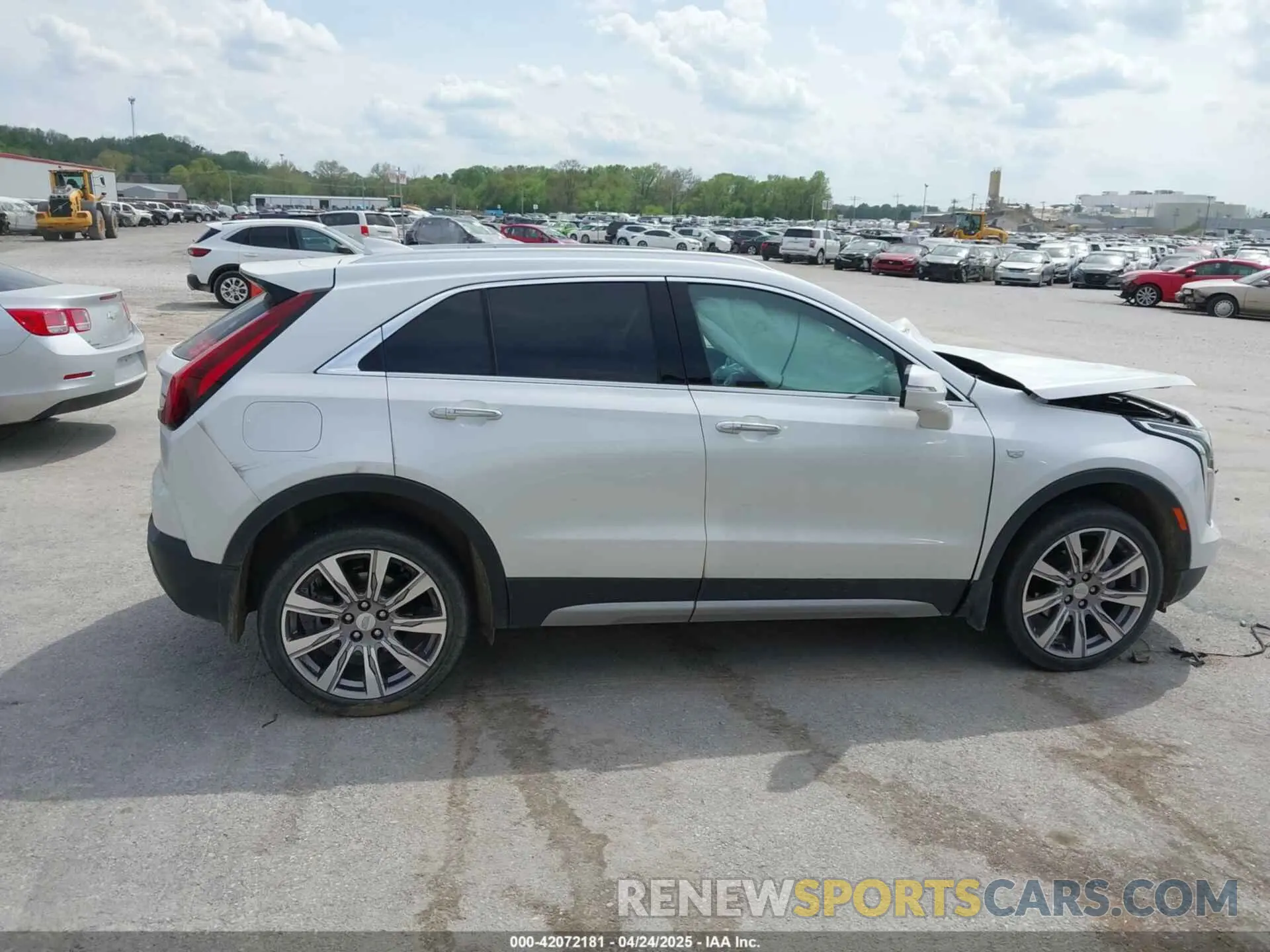 13 Photograph of a damaged car 1GYFZCR44NF144494 CADILLAC XT4 2022