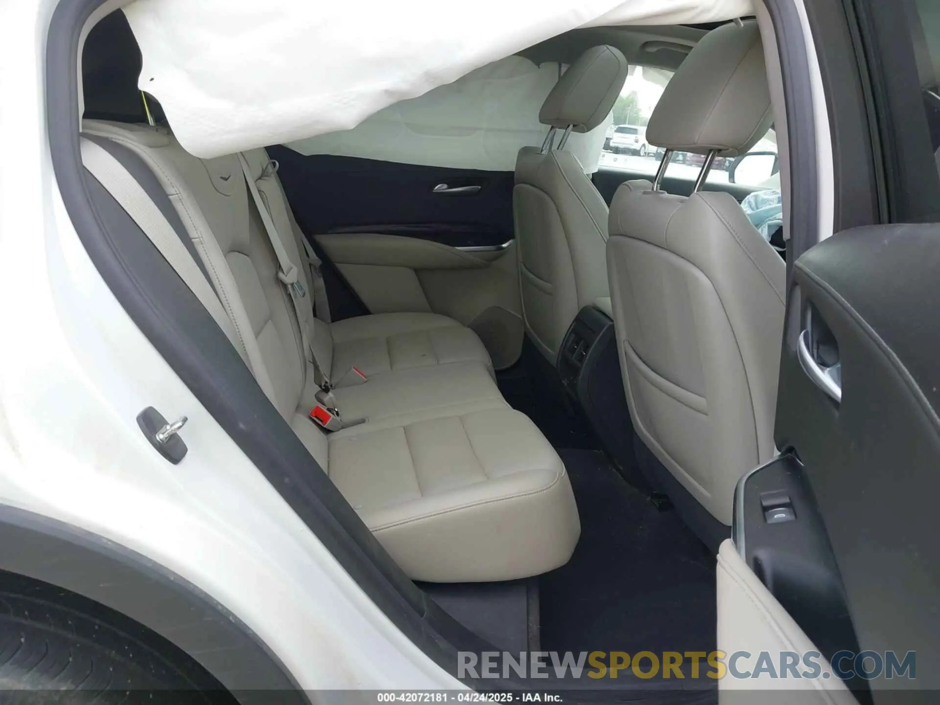 8 Photograph of a damaged car 1GYFZCR44NF144494 CADILLAC XT4 2022