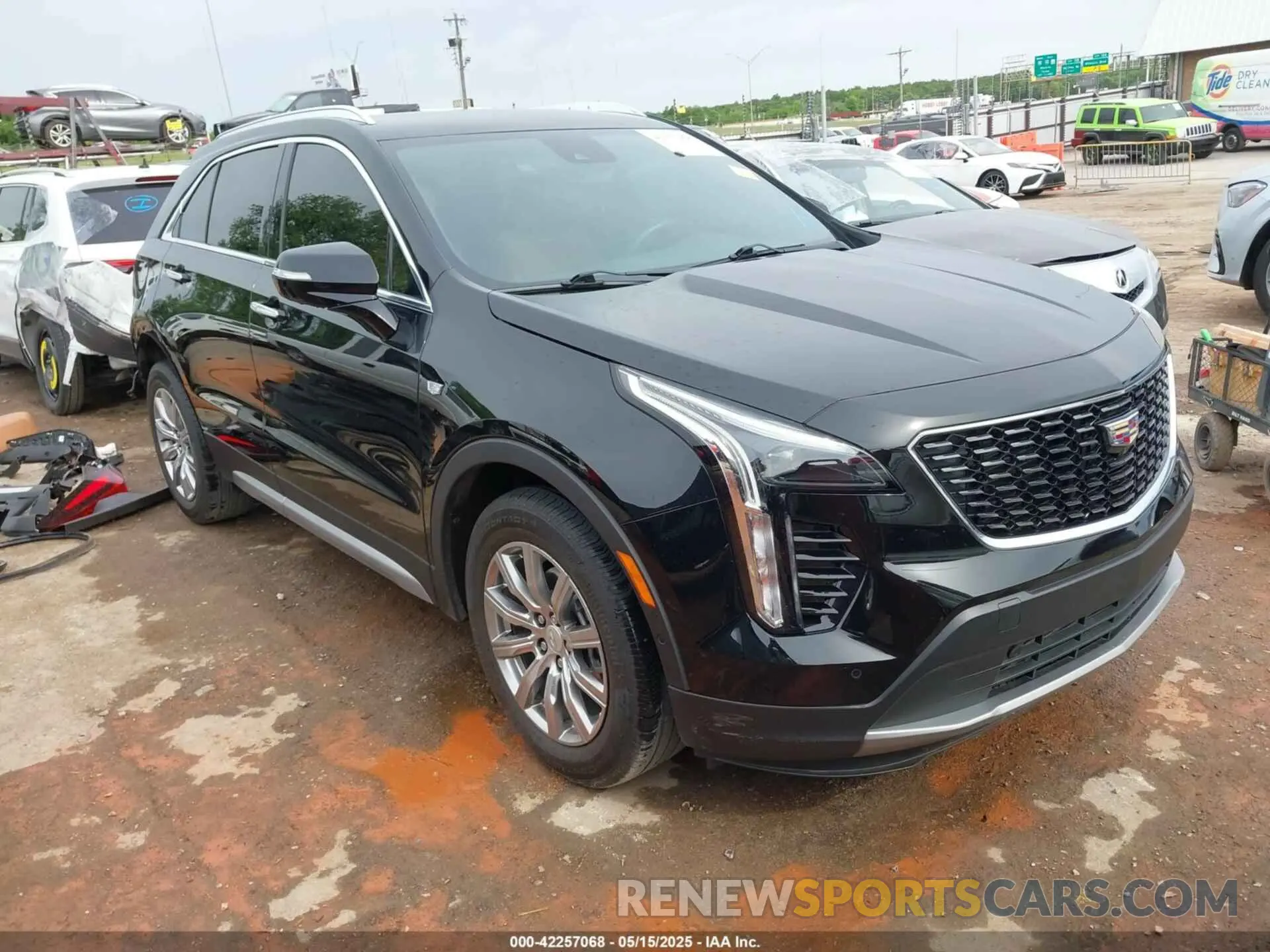 1 Photograph of a damaged car 1GYFZCR44NF169492 CADILLAC XT4 2022