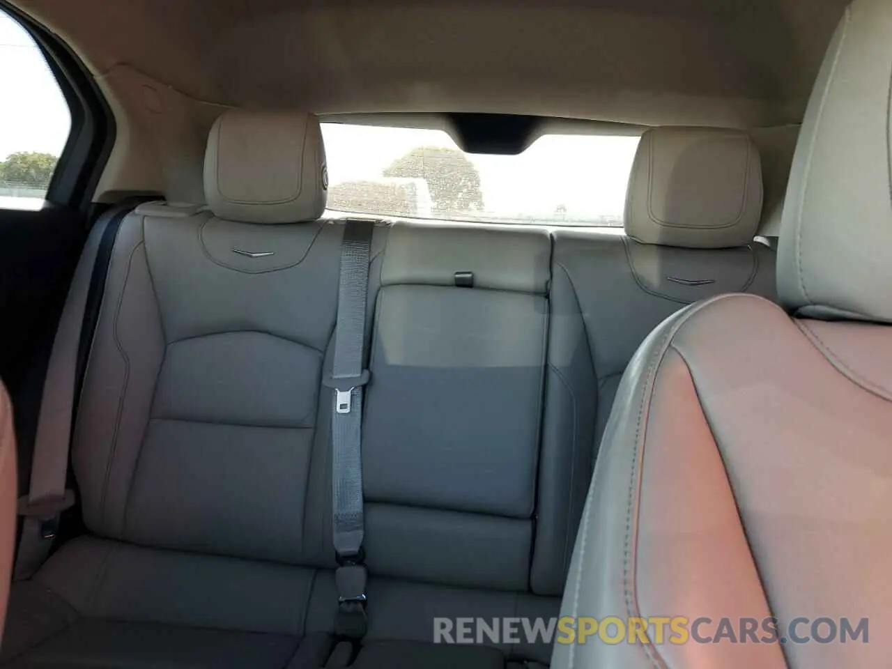 10 Photograph of a damaged car 1GYFZCR45NF100049 CADILLAC XT4 2022