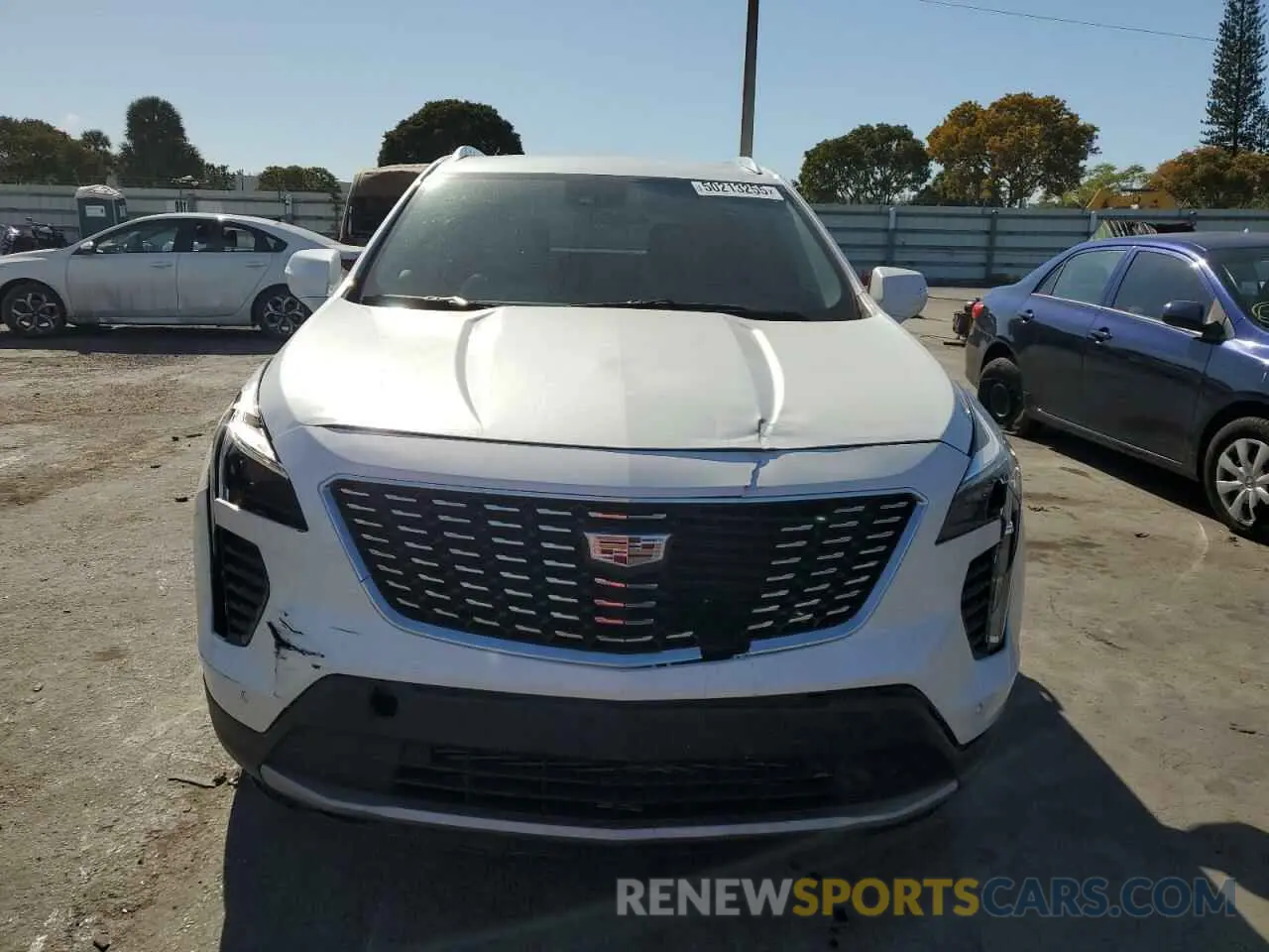 5 Photograph of a damaged car 1GYFZCR45NF100049 CADILLAC XT4 2022