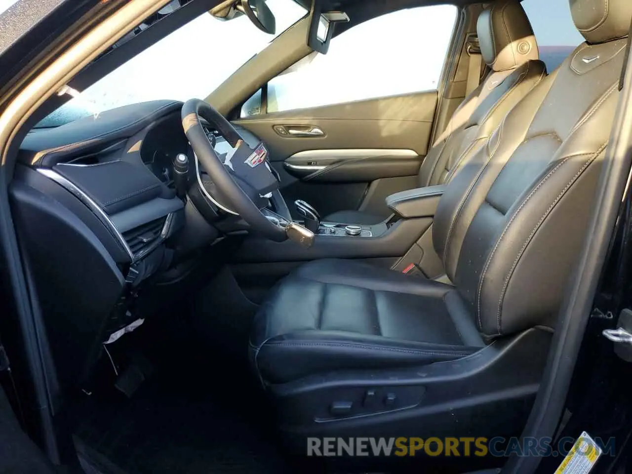 7 Photograph of a damaged car 1GYFZCR48NF105892 CADILLAC XT4 2022
