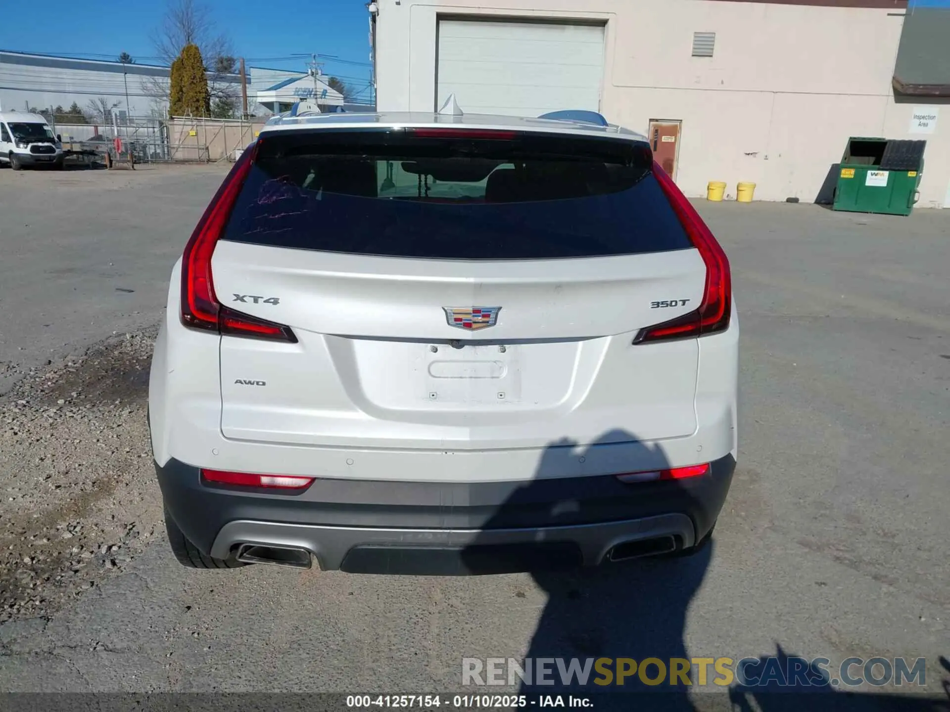 16 Photograph of a damaged car 1GYFZDR41NF105299 CADILLAC XT4 2022