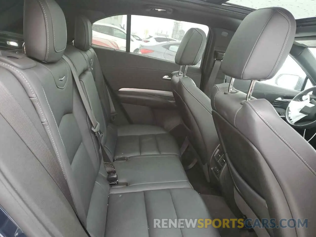 10 Photograph of a damaged car 1GYFZDR45NF153100 CADILLAC XT4 2022