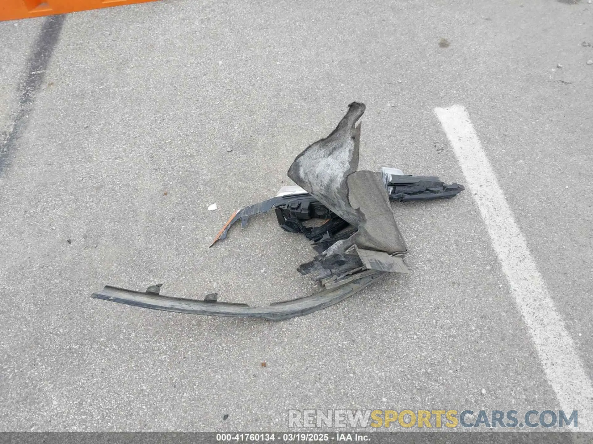 12 Photograph of a damaged car 1GYFZDR46NF100082 CADILLAC XT4 2022