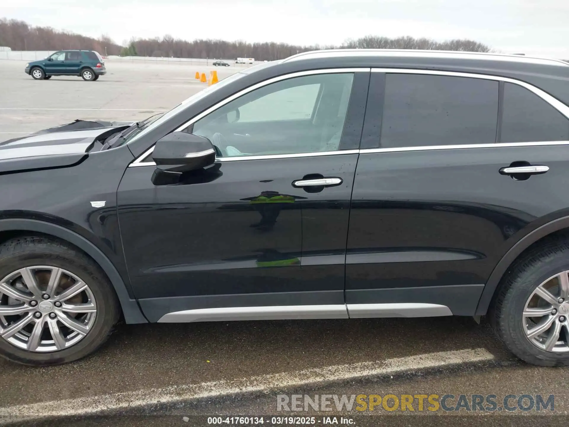 15 Photograph of a damaged car 1GYFZDR46NF100082 CADILLAC XT4 2022