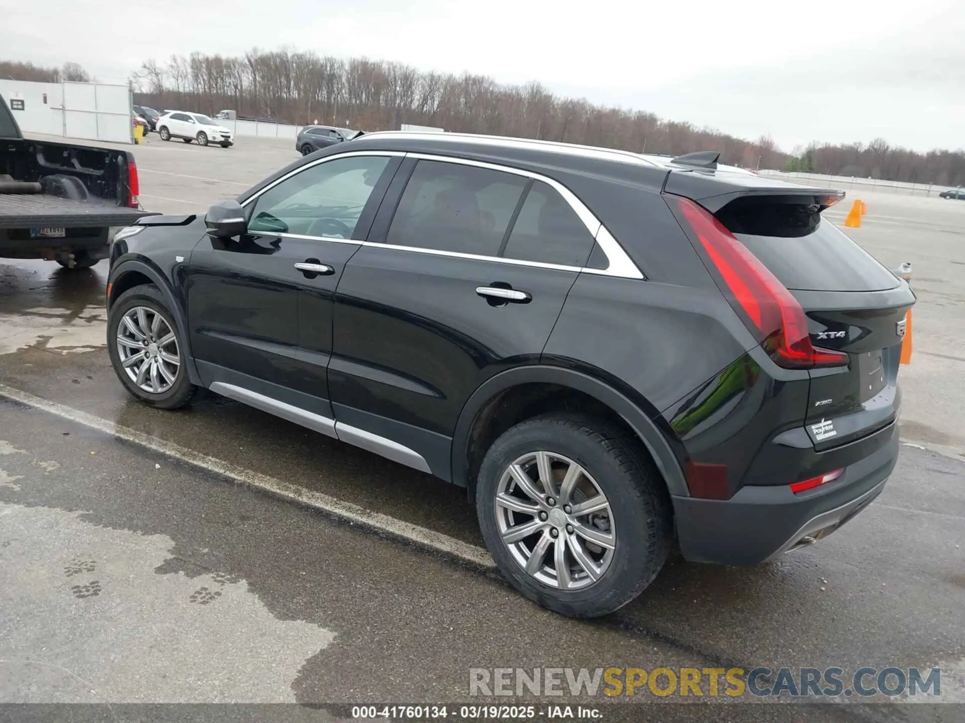 3 Photograph of a damaged car 1GYFZDR46NF100082 CADILLAC XT4 2022