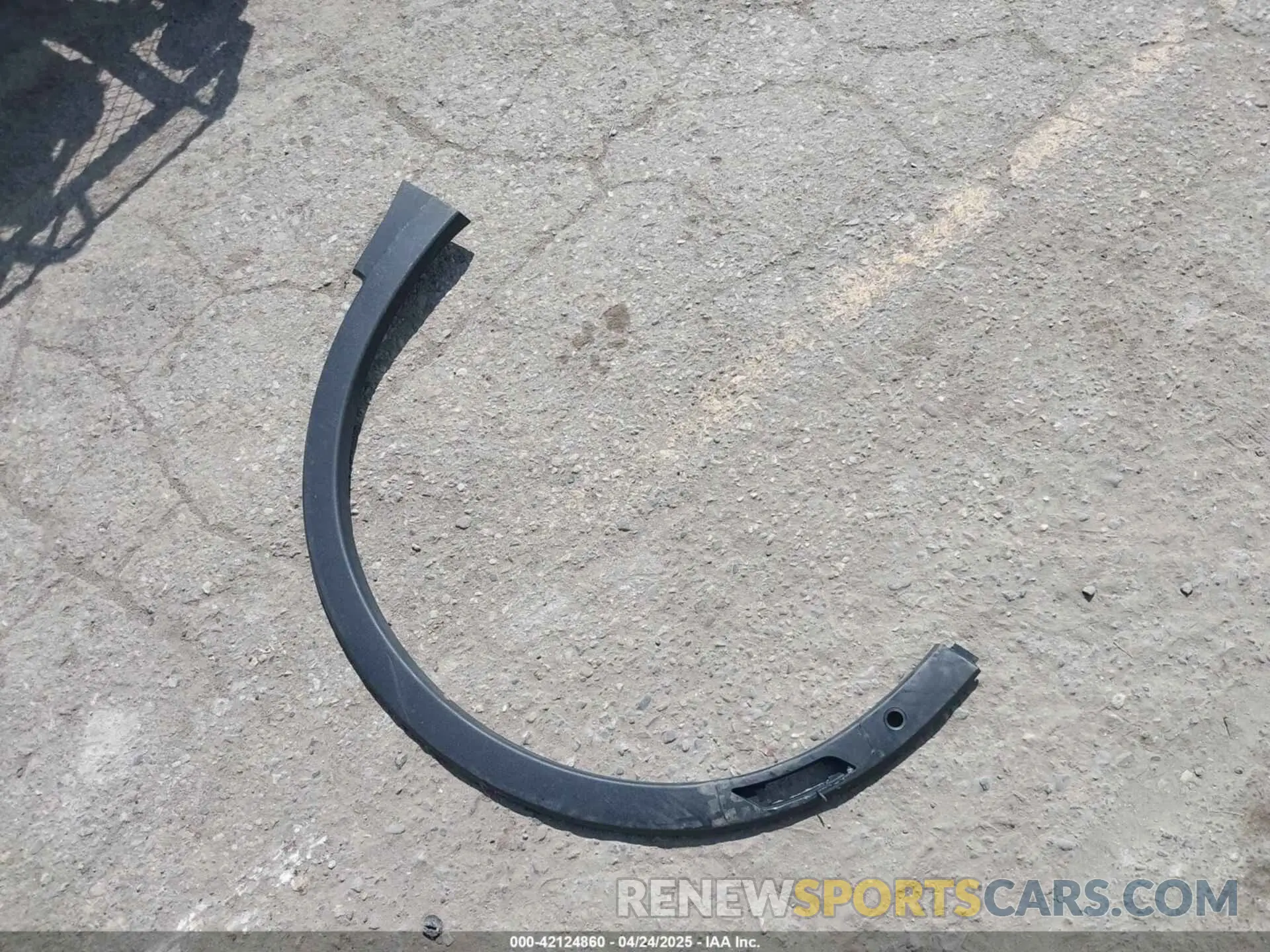 12 Photograph of a damaged car 1GYFZDR47NF157553 CADILLAC XT4 2022
