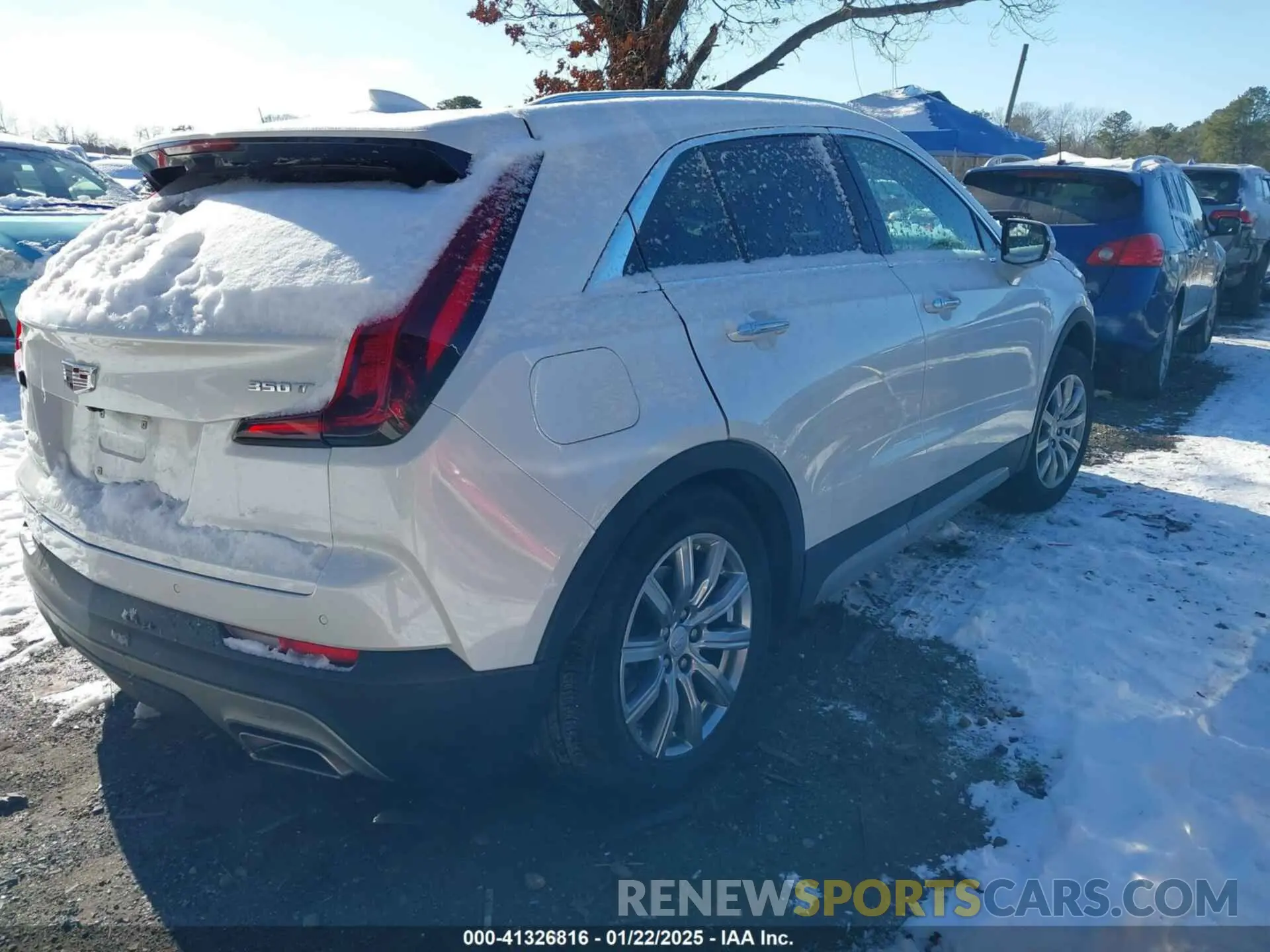 4 Photograph of a damaged car 1GYFZDR4XNF139337 CADILLAC XT4 2022