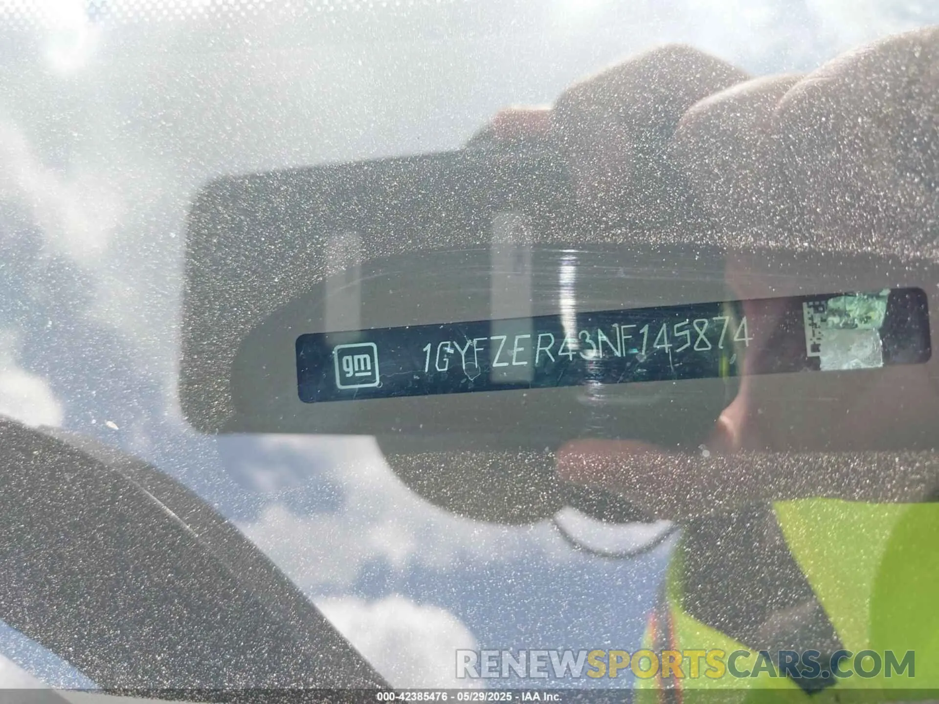 9 Photograph of a damaged car 1GYFZER43NF145874 CADILLAC XT4 2022