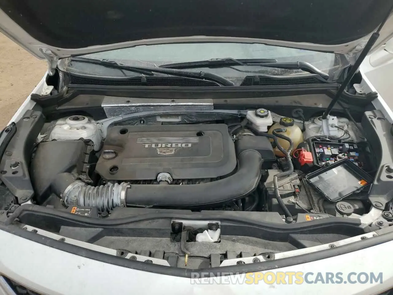 11 Photograph of a damaged car 1GYFZER47NF165920 CADILLAC XT4 2022
