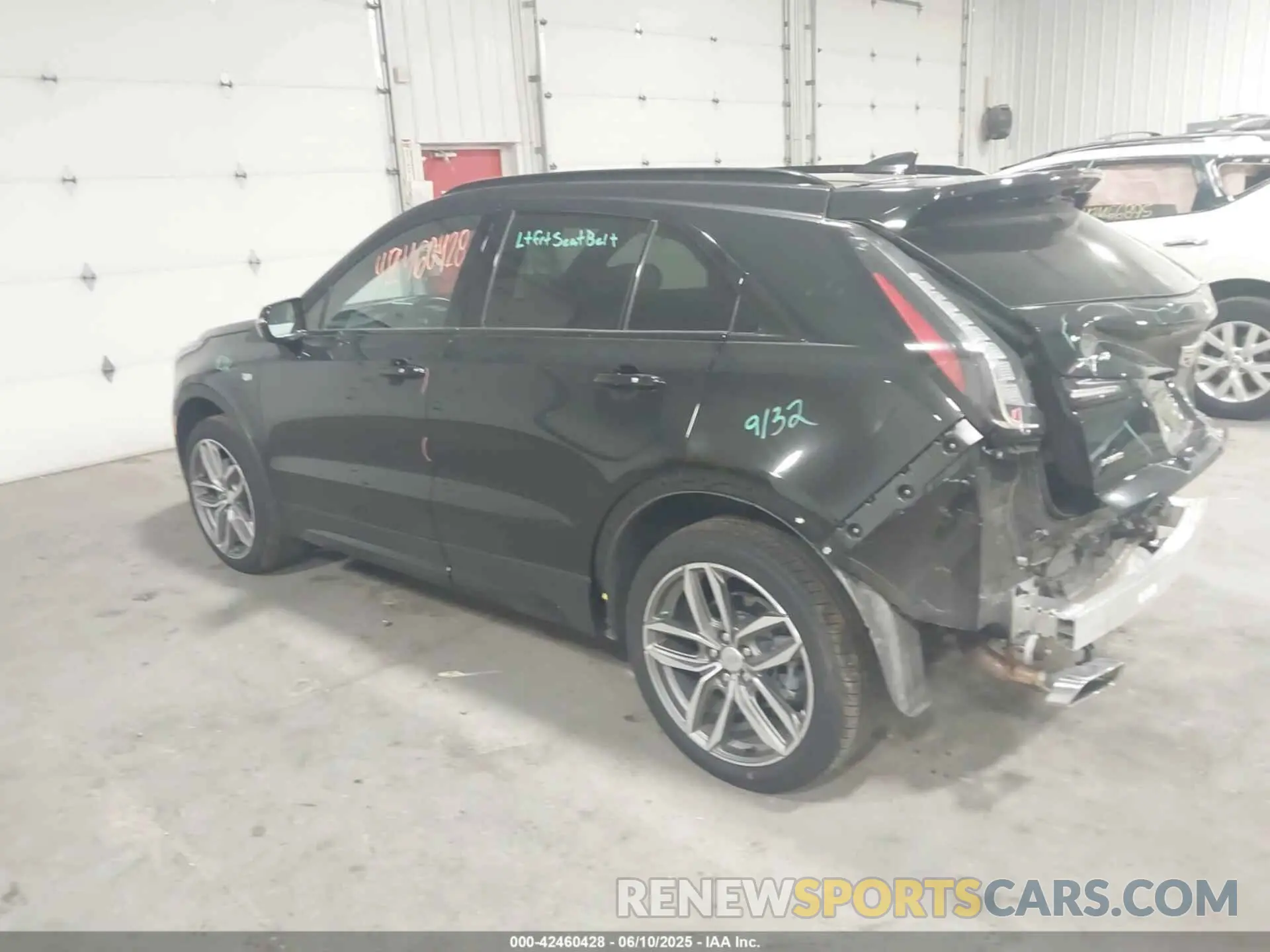 3 Photograph of a damaged car 1GYFZFR4XNF124137 CADILLAC XT4 2022
