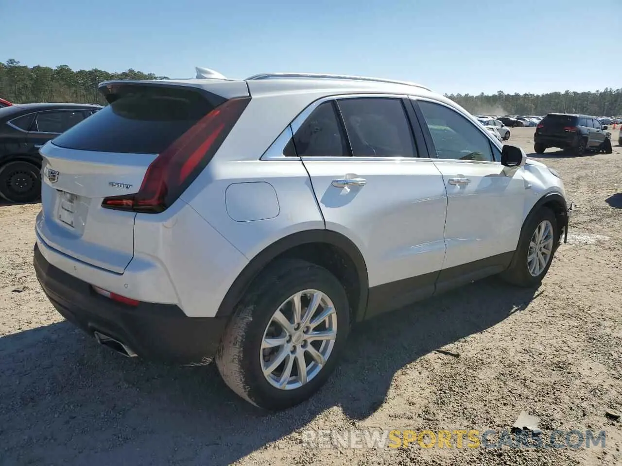2 Photograph of a damaged car 1GYAZAR43PF122536 CADILLAC XT4 2023