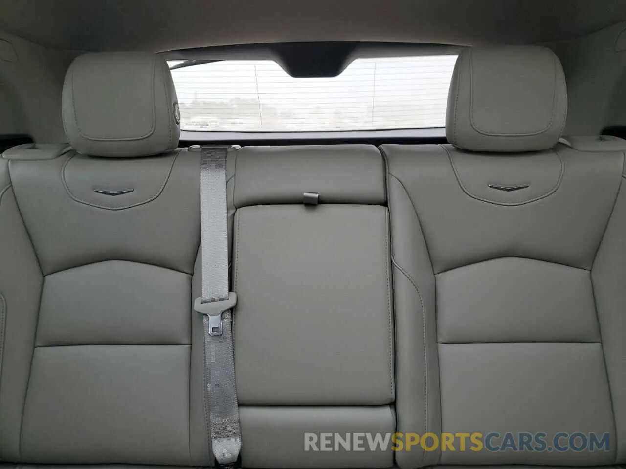 10 Photograph of a damaged car 1GYAZAR46PF104791 CADILLAC XT4 2023